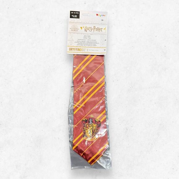Disguise Harry Potter Costume Accessories NWT Gryffindor Tie, Glasses & Scarf - Picture 2 of 6
